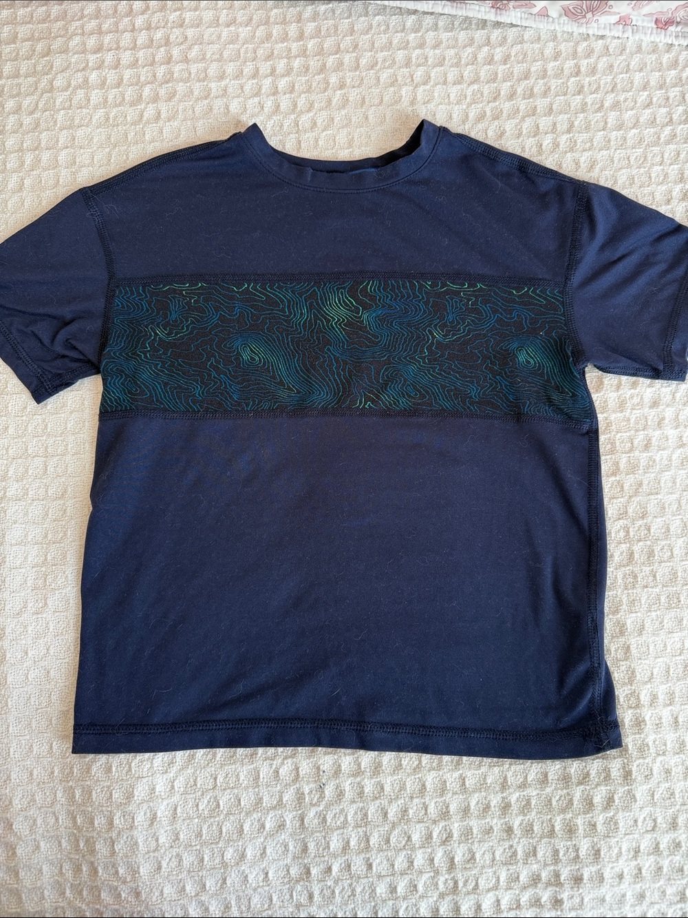 all in motion Navy Tee with Teal Wave Panel